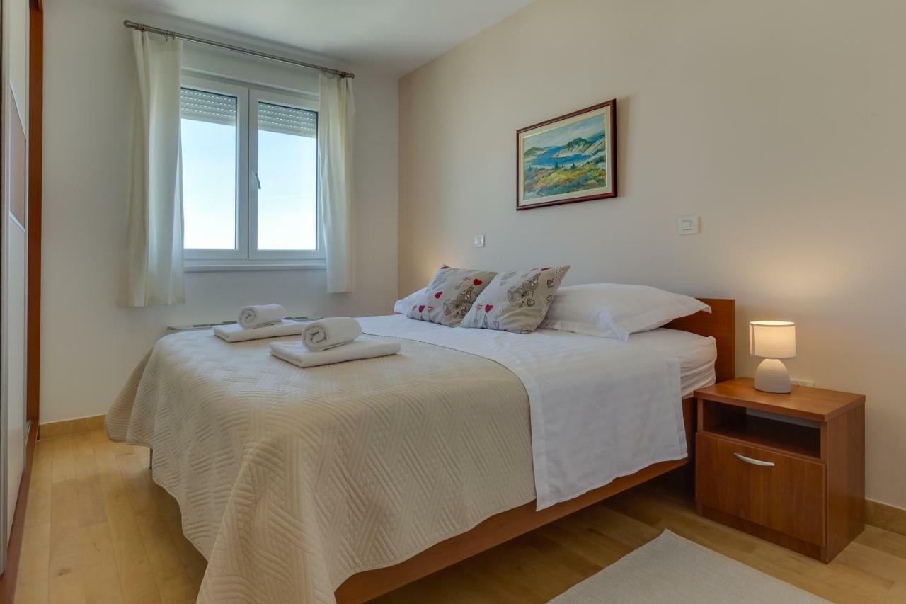 Apartment Pavic - Private Parking 扎达尔 外观 照片